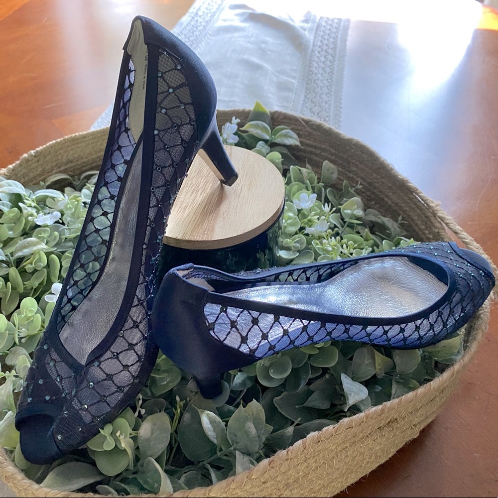 Adrianna Papell 3 inch navy open toe pumps
